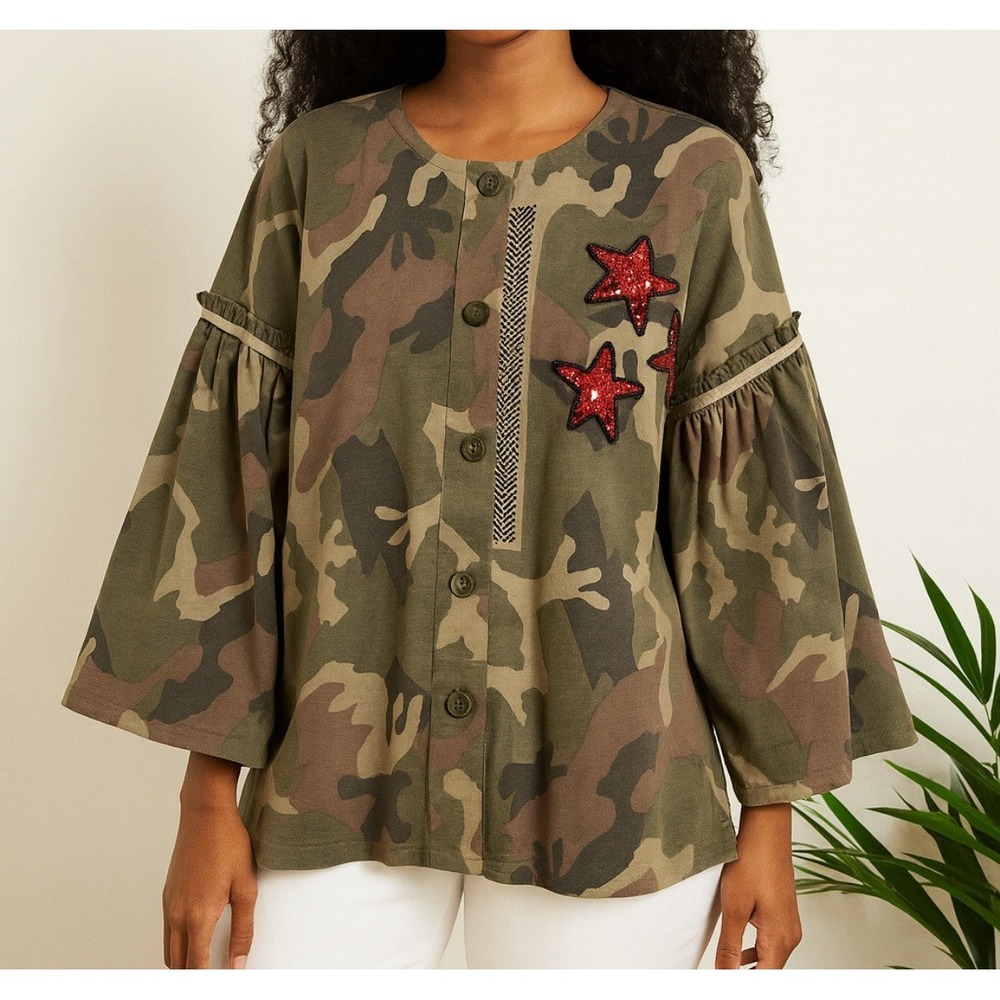 VICOLO Camouflage Print Bell Sleeve Shirt Red‎ Sequins Stars Beaded Trim Size S